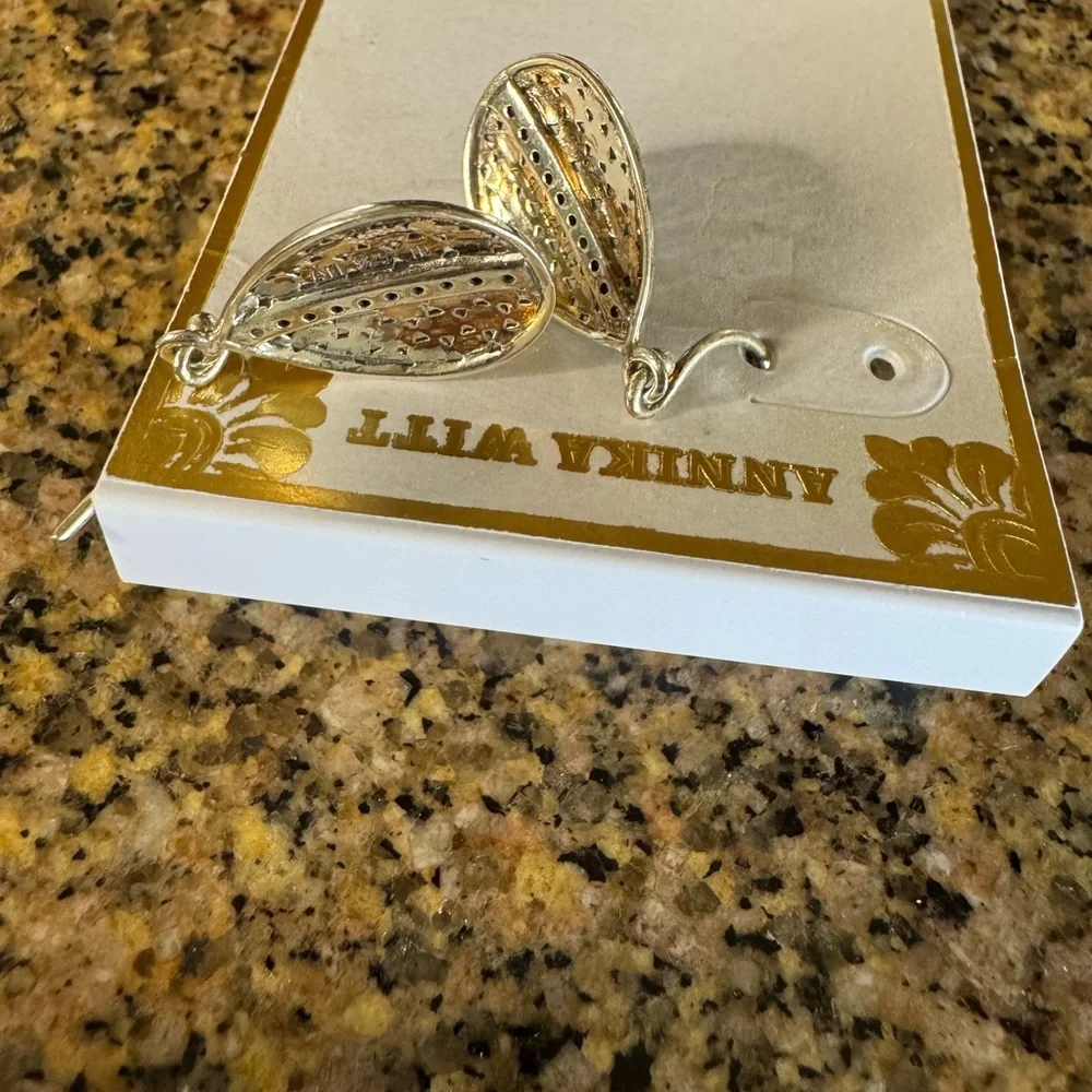 Annika Witt Marked Sterling Silver and Red Crystal Teardrop Earrings - Picture 2 of 4